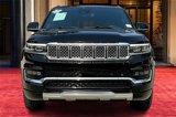 Used 2022 Jeep Grand Wagoneer Series II w/ Convenience Group III image 2