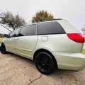 Used 2009 Toyota Sienna CE image 3