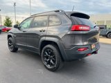 Used 2016 Jeep Cherokee Trailhawk image 5