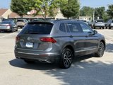 Used 2021 Volkswagen Tiguan SE w/ Panoramic Sunroof Package image 5