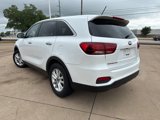 Used 2019 Kia Sorento LX image 4