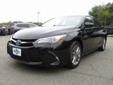 Used 2015 Toyota Camry SE image 2