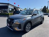 Used 2022 Nissan Kicks SV image 2