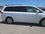 Used 2013 Toyota Sienna LE image 3