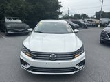 Used 2018 Volkswagen Passat 2.0T R-Line image 3