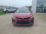 Used 2018 Toyota Camry XLE image 2