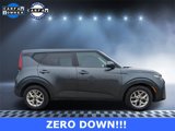 Used 2022 Kia Soul LX w/ Technology Package image 2