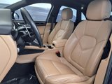 Certified 2022 Porsche Macan w/ Premium Package Plus image 5