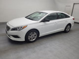 Used 2017 Hyundai Sonata SE image 2