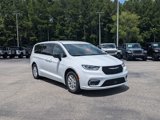 New 2025 Chrysler Pacifica Select image 3