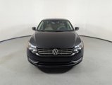 Used 2013 Volkswagen Passat TDI SE image 2