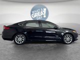 Used 2017 Ford Fusion Energi SE image 2