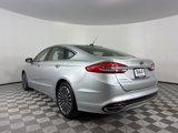 Used 2017 Ford Fusion SE image 3