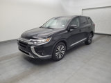 Used 2019 Mitsubishi Outlander SE image 2