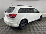 Used 2018 Dodge Journey SE w/ Popular Equipment Group image 4