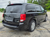 Used 2017 Dodge Grand Caravan SE image 5