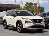 Used 2021 Nissan Rogue Platinum image 2