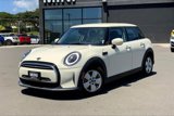 Certified 2022 MINI Cooper 4-Door Hardtop image 2