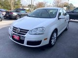 Used 2010 Volkswagen Jetta Sedan image 2