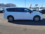 New 2025 Chrysler Pacifica Select image 5