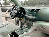 Used 2010 Toyota Highlander 2WD image 5