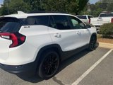 Used 2022 GMC Terrain SLE w/ Driver Convenience Package image 4