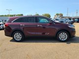 Used 2020 Kia Sorento LX image 4