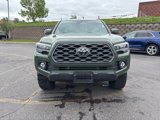 Used 2021 Toyota Tacoma TRD Off-Road image 2