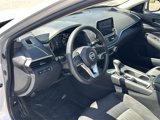 Used 2022 Nissan Altima 2.5 SV image 2
