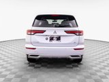 Used 2022 Mitsubishi Outlander SE image 4