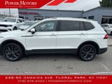 Used 2022 Volkswagen Tiguan SE image 2