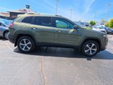 Used 2019 Jeep Cherokee Limited image 2
