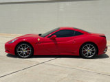 Used 2010 Ferrari California image 3