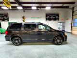 Used 2018 Dodge Grand Caravan SXT w/ Blacktop Package image 5