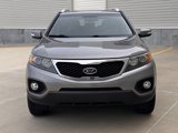 Used 2011 Kia Sorento LX w/ Convenience Pkg image 2