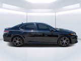 Used 2019 Toyota Camry SE image 2