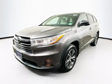 Used 2016 Toyota Highlander XLE image 3