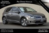 Used 2016 Volkswagen e-Golf SE image 1