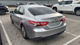 Used 2018 Toyota Camry LE image 4