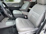Used 2020 Toyota Sienna L image 6