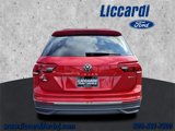 Used 2022 Volkswagen Tiguan SE image 3