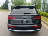Used 2024 Audi Q5 2.0T Premium w/ Convenience Package image 4