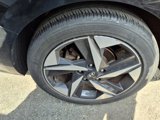 Used 2023 Hyundai Elantra Limited w/ Preferred Accessory Package image 6