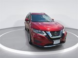 Used 2018 Nissan Rogue SV image 3