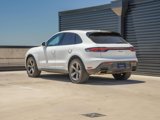 Certified 2022 Porsche Macan image 3