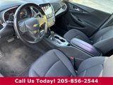 Used 2017 Chevrolet Malibu LT image 4
