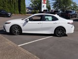 Used 2022 Toyota Camry SE image 3