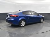 Used 2018 Kia Forte LX image 2