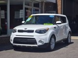 Used 2017 Kia Soul + image 5