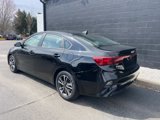 Used 2023 Kia Forte LXS image 3
